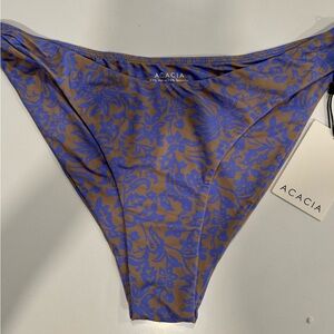 Acacia Zuma bottoms NWT